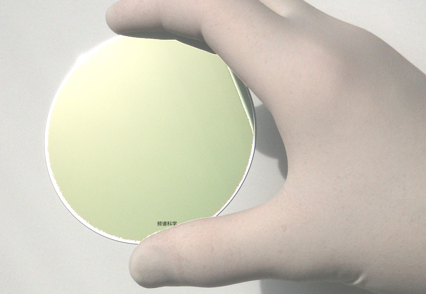 Spectrogon宽带抗反射 (BAR) 窗片